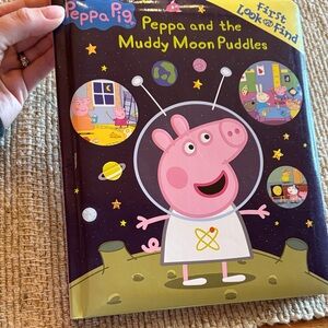 Peppa Pig 'Muddy Moon Puddles' Book (3 for 10)